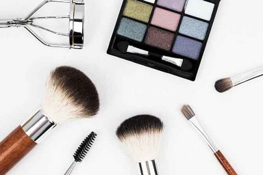Makeup - den Alterungsprozess verzögern wollen